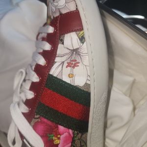 Gucci floral sneakers